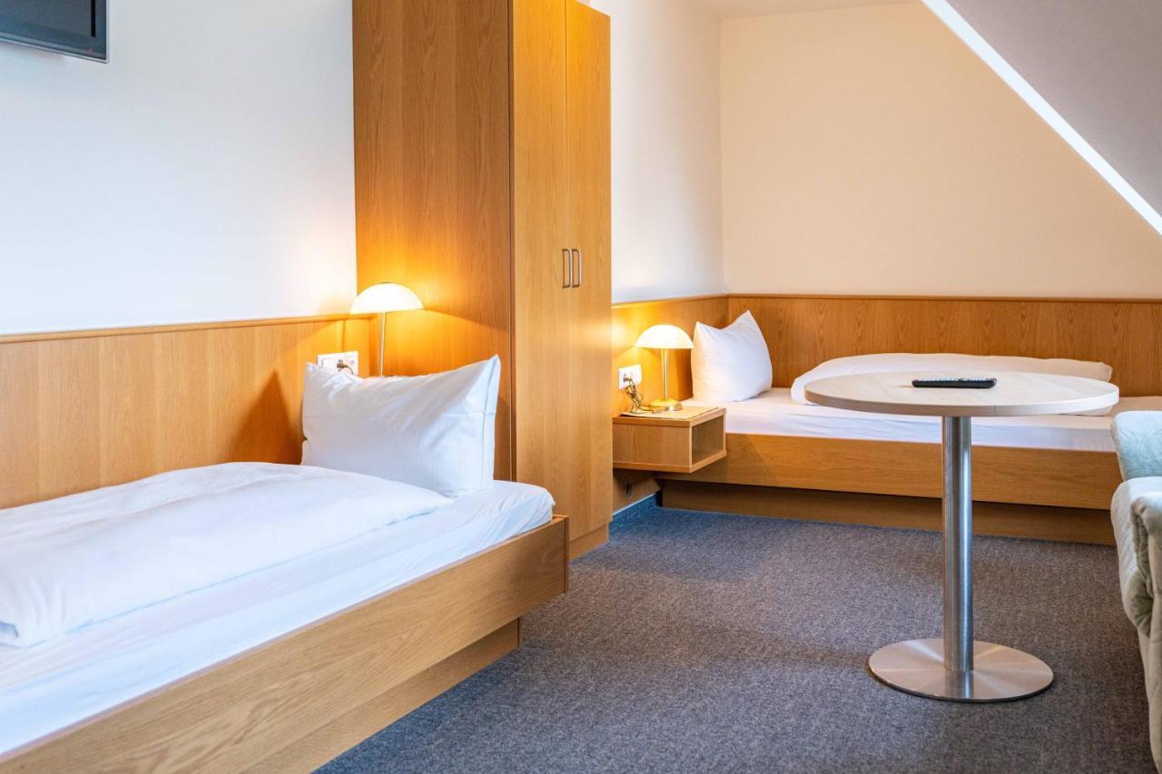 Hotel am Römerplatz Ulm Buitenkant foto