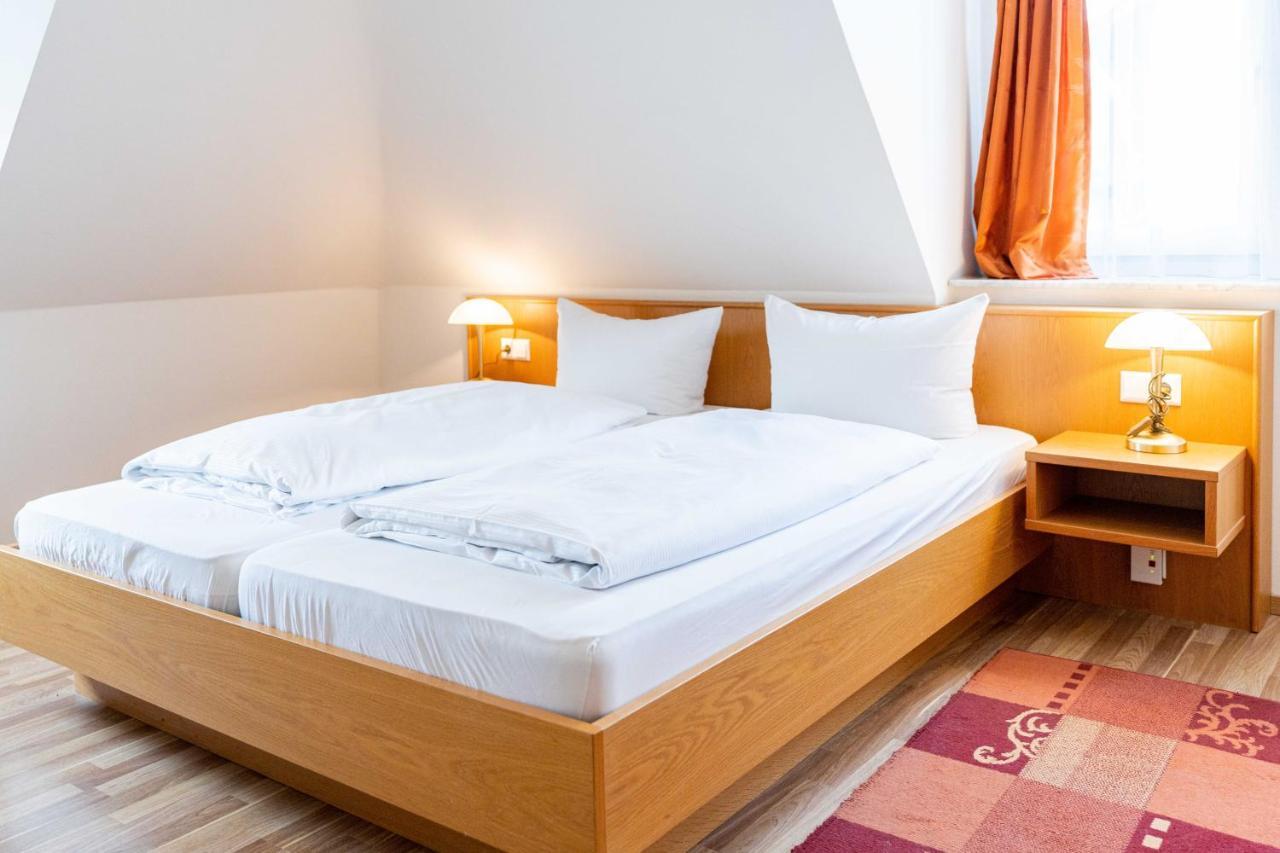 Hotel am Römerplatz Ulm Buitenkant foto