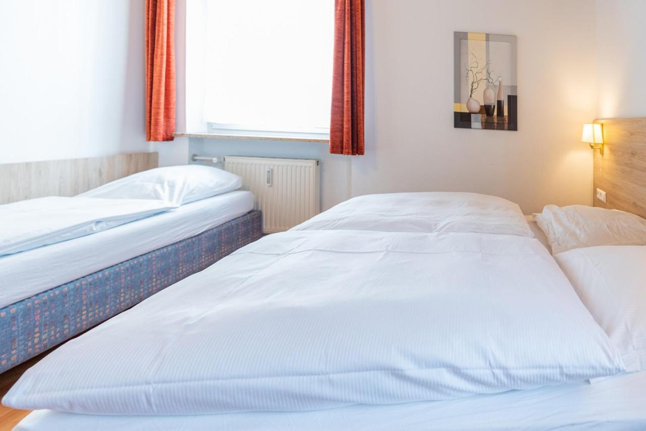 Hotel am Römerplatz Ulm Buitenkant foto